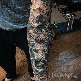 Tattoo Lion - handle on the forearm motif: animals style: realistic