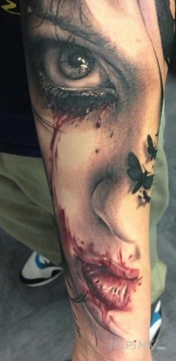 Tattoo Rozmazany makijaż in 3D motif and realistic style on the forearm