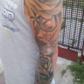 Tattoo My on the upper arm motif: other