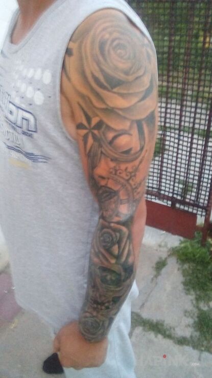 Tattoo Moj in other motif on the forearm