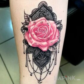 Tattoo Rose on the forearm motif: colorful
