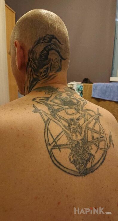 Tattoo Takie sobie ?ale są moje i je lubię ?? in demons motif and graphic / illustrative style on the head