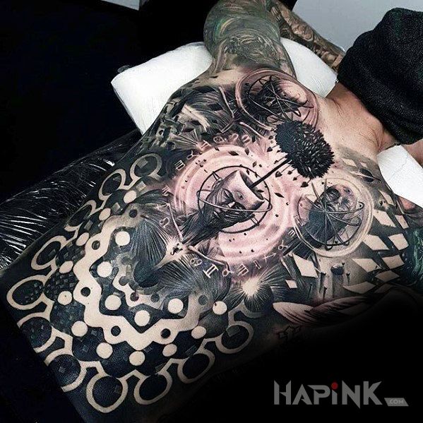 Tattoo Abstrakcja in characters motif on the back