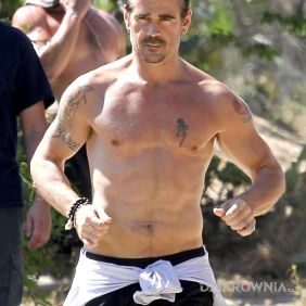 Tatuaż Colin Farrell - tatuaż na klatce piersiowej na klatce motyw: Colin Farrell