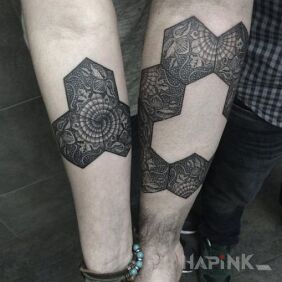 Tattoo Ukladanka on the forearm motif: Love