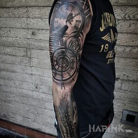 Tattoo Time breakdown on the upper arm motif: sleeves