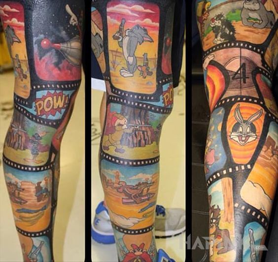 Tattoo Luney tunes in characters motif on the leg