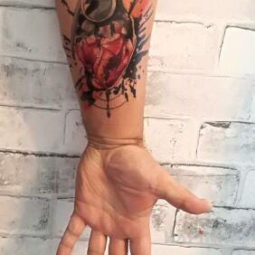 Tattoo Life and death on the forearm motif: patriotic