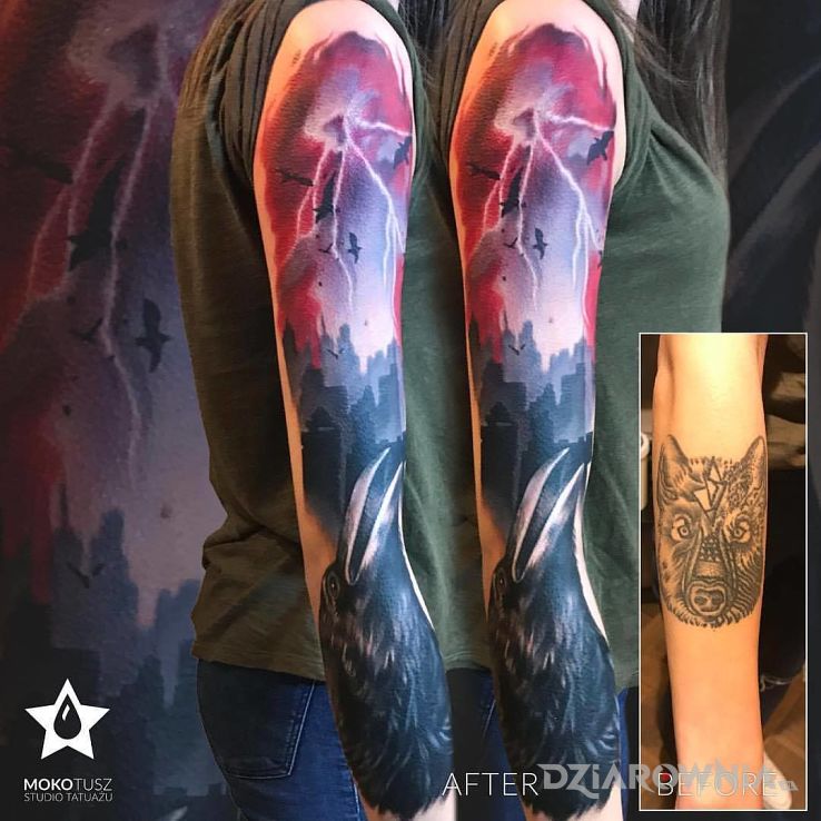 Tatuaż cover up - odważny rękaw damski w motywie rękawy na przedramieniu