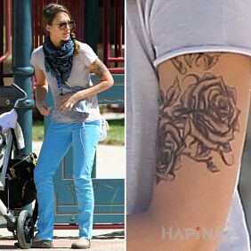 Tattoo Jessica Alba - rose tattoo on the upper arm motif: flowers