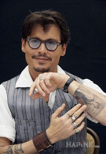 Tattoo Johnny Depp - tatuaż kobieta na ramieniu in famous people motif on the upper arm