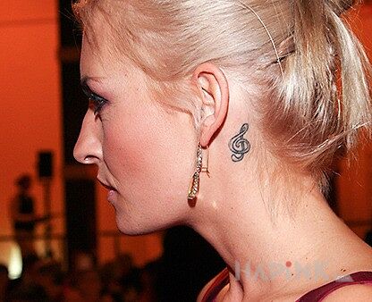 Tattoo Sarah Connor - tatuaż na szyi in Sarah Connor motif on the neck