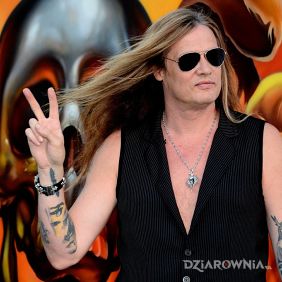 Tatuaż Sebastian Bach - w tatuażach na ramieniu motyw: sławnych osób