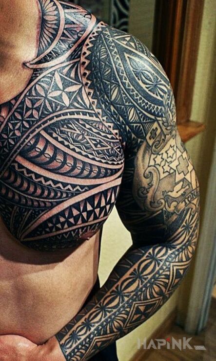 Tattoo Ciekawa kompozycja in sleeves motif and tribal style on the chest