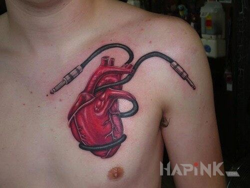 Tattoo Serce in Love motif on the chest