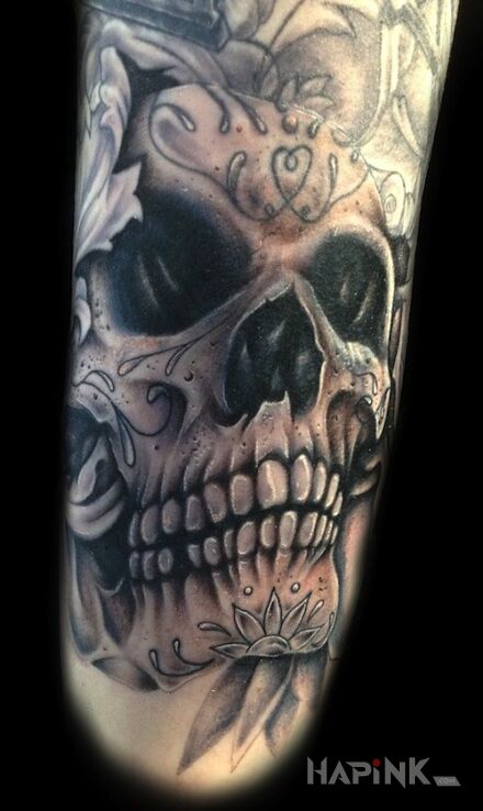 Tattoo Meksykańska czaszka in skulls motif on the forearm