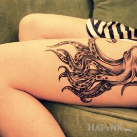 Tattoo Octopus on the leg motif: animals