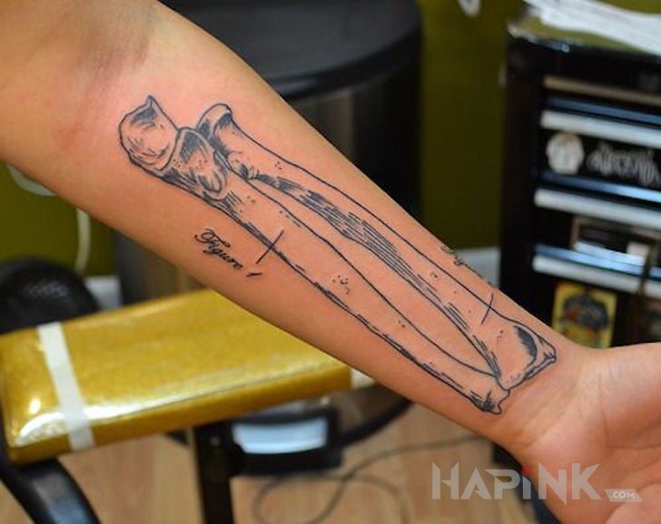 Tattoo Kości przedramienia in other motif on the forearm