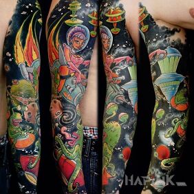 Tattoo Space sleeve on the upper arm motif: sleeves