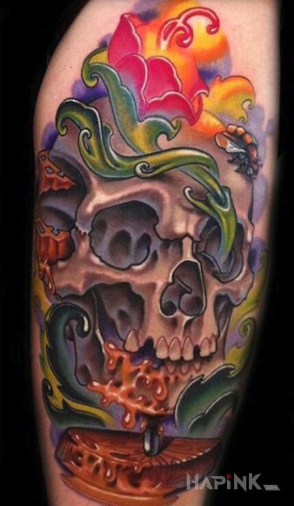 Tattoo Czaszka in skulls motif on the forearm