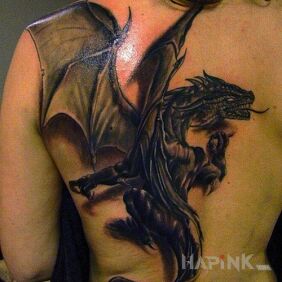 Tattoo Dragon on the back motif: dragons