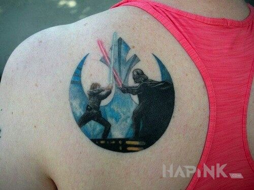 Tattoo Darth Vader i Luke Skywalker in characters motif on the shoulder blades