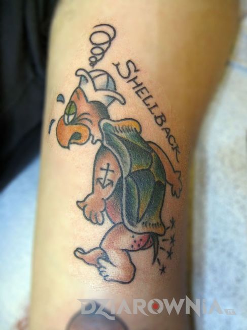 Kolorowy tatuaż żółwia