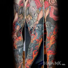 Tattoo Thor on the upper arm motif: colorful