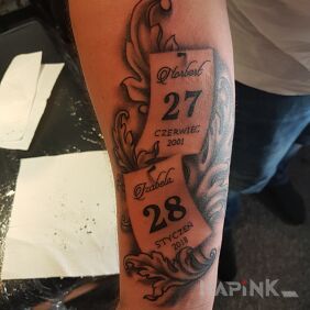 Tattoo Dates of birth on the forearm motif: lettering