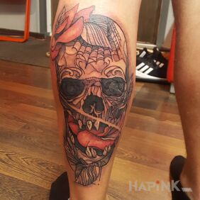 Tattoo Czacha on the calf motif: skulls