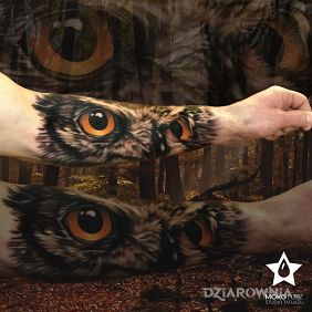 Tatuaż Realistycznie i w kolorze na przedramieniu motyw: 3D styl: realistyczne