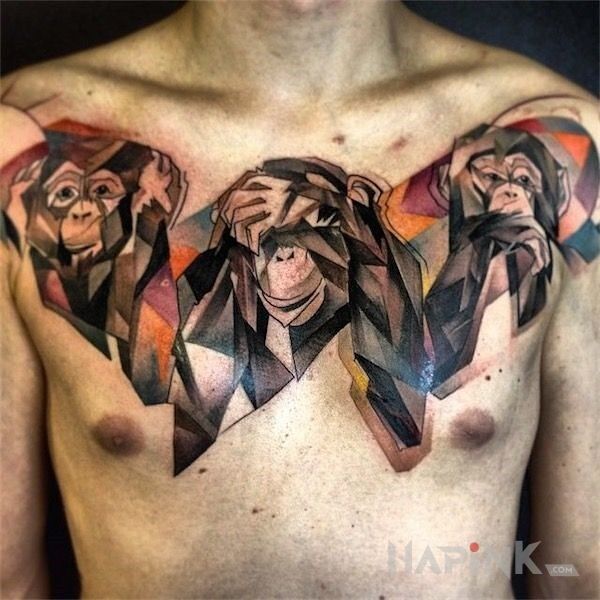 Tattoo 3 małpy in animals motif on the chest