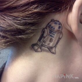 Tattoo Robot behind the ear motif: characters