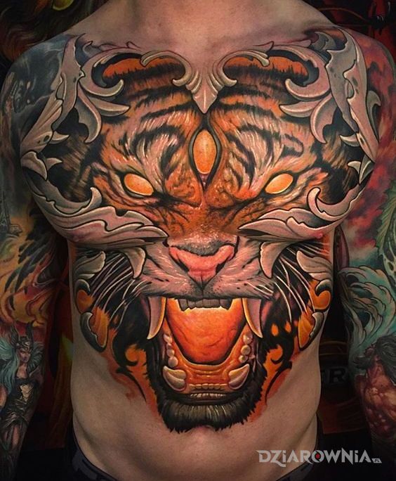 Tatuaż oryginalny tygrys w motywie kolorowe na brzuchu