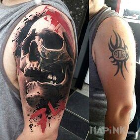 Tattoo Skull cover on the upper arm motif: black and gray style: realistic