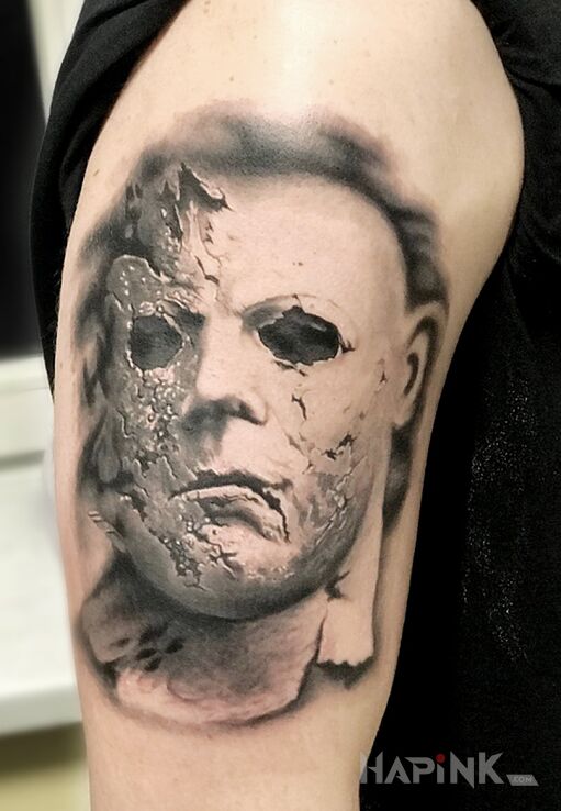 Tattoo Michael Myers in 3D motif and realistic style on the upper arm
