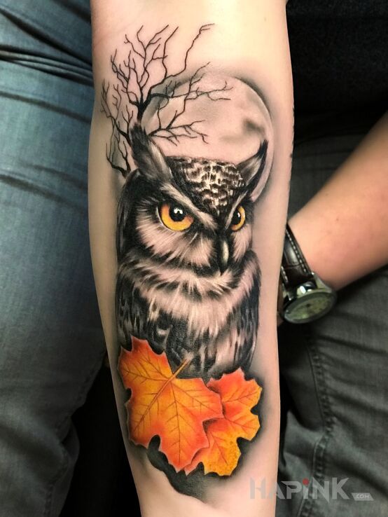 Tattoo Jesienna sowa in animals motif and realistic style on the forearm