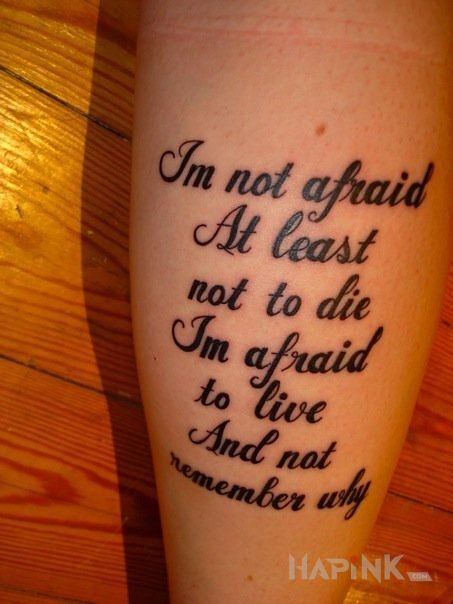 Tattoo Trafny cytat in lettering motif and calligraphy style on the forearm