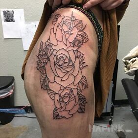 Tattoo Rose outlines on the leg motif: black and gray style: contour / linework