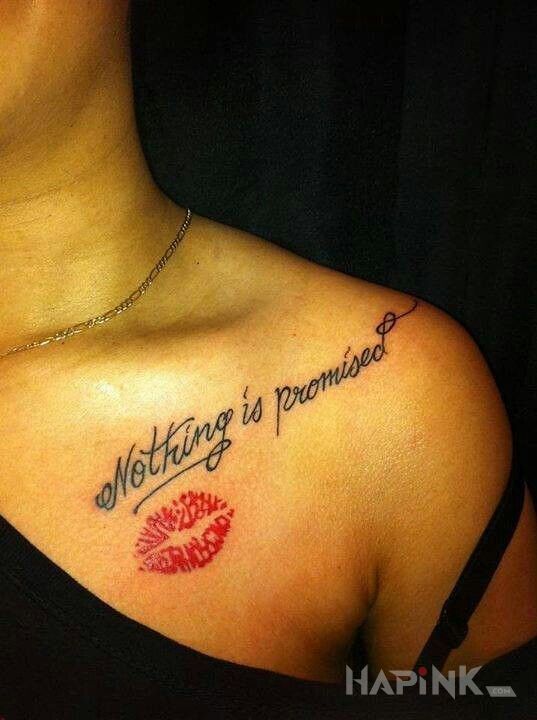 Tattoo Obiecanki cacanki in lettering motif and calligraphy style on the collarbone
