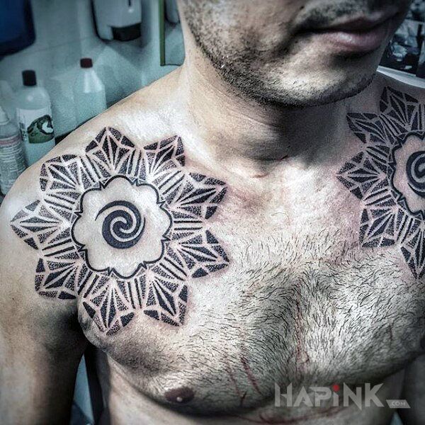 Tattoo Kropkowane mandale in mandalas motif and dotwork style on the collarbone