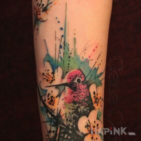 Tattoo Hummingbird on the forearm motif: animals