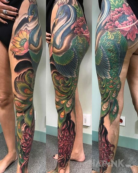 Tattoo Kolorowy paw in legsleeves motif and japanese / irezumi style on the calf