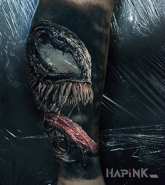Tattoo Venom in 3D motif and realistic style on the calf