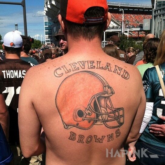 Tattoo Cleveland Browns in other motif on the back