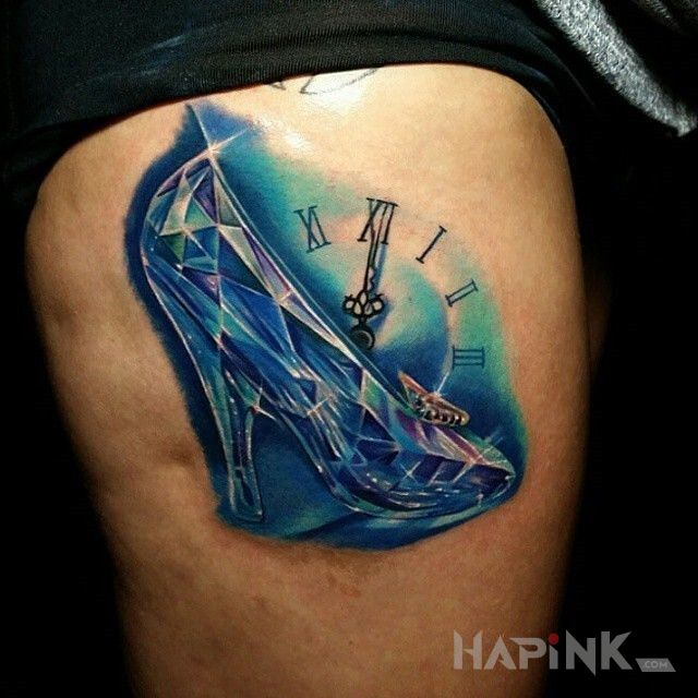 Tattoo Pantofelek in other motif on the leg