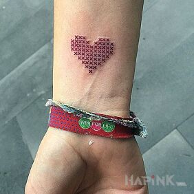 Tattoo Heart <3 on the wrist motif: colorful style: embroidered