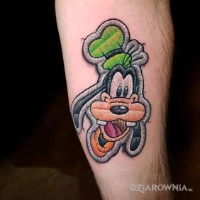 Tatuaż Goofy na przedramieniu motyw: postacie styl: haftowane
