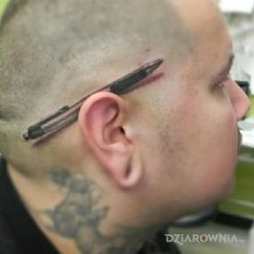 Tatuaż Długopis na głowie motyw: 3D styl: realistyczne
