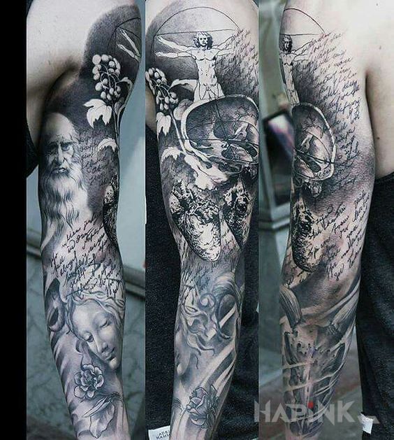 Tattoo Leonardo da Vinci in characters motif and realistic style on the upper arm